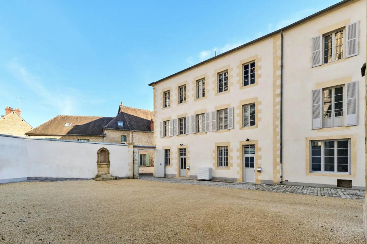 Appartement Montagnon - Les Suites Du Palais - Classe 4 Etoiles, Parking Prive, Vue Cathedrale, 3 Chambres, Primo C0Nciergerie Nevers Exteriér fotografie