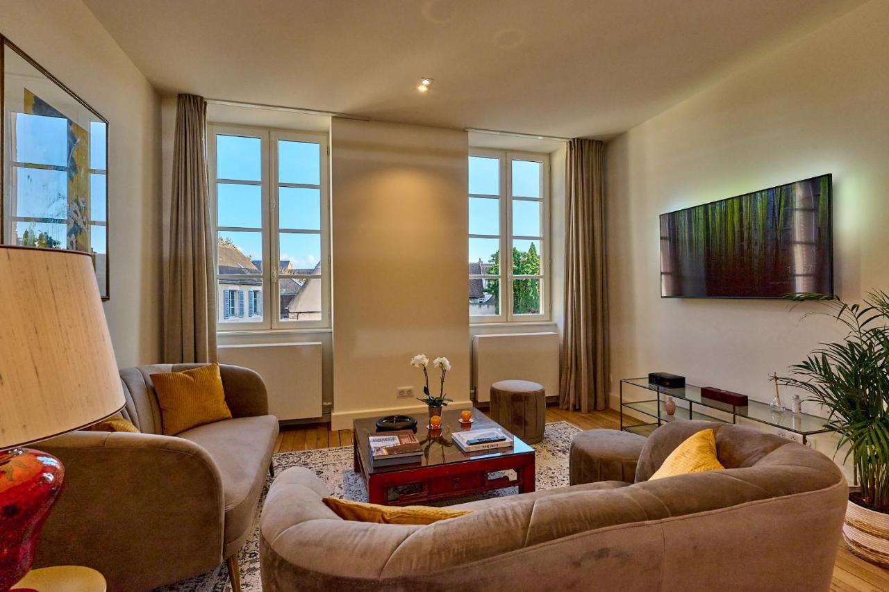 Appartement Montagnon - Les Suites Du Palais - Classe 4 Etoiles, Parking Prive, Vue Cathedrale, 3 Chambres, Primo C0Nciergerie Nevers Exteriér fotografie